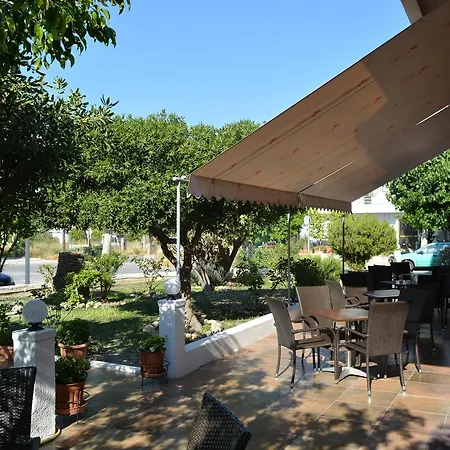 Americana Hotel