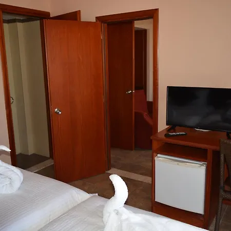 Hotel Americana 2*