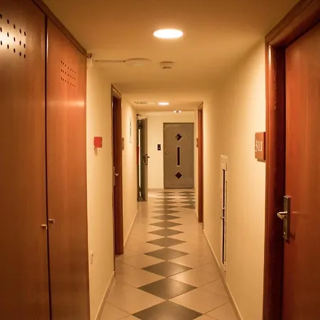 Americana Hotel