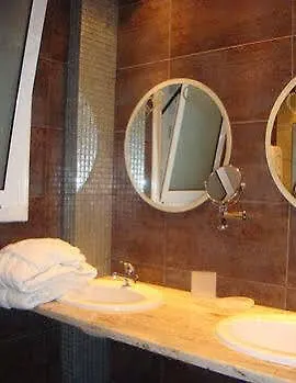 Hotel Americana 2*